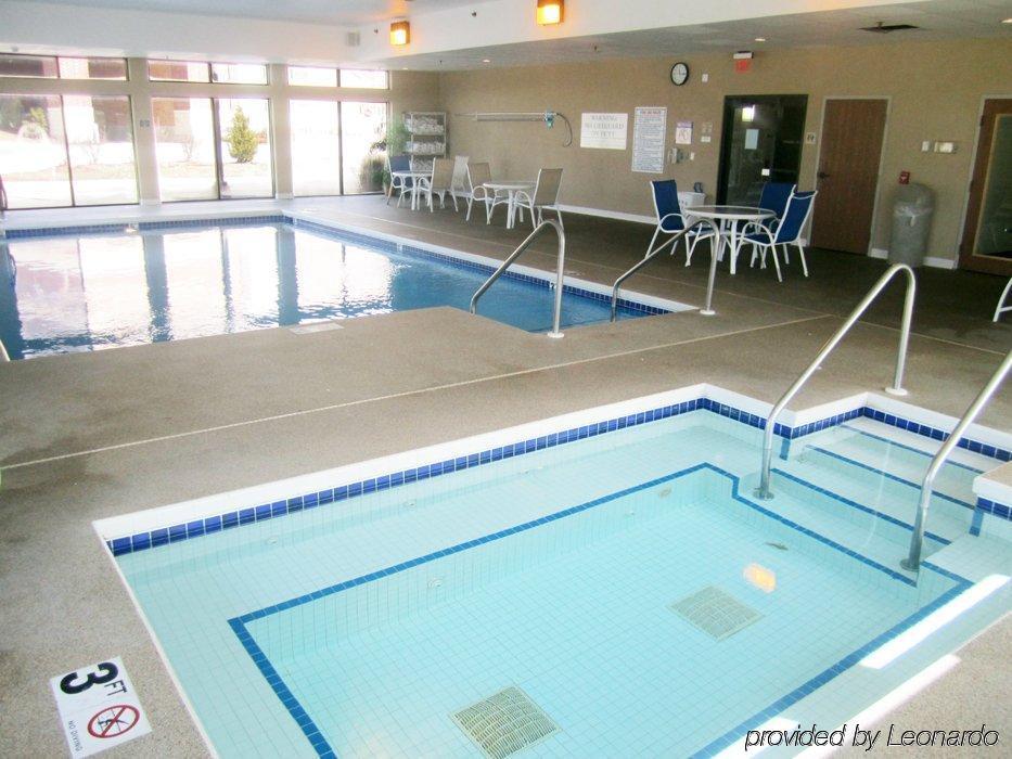Holiday Inn Express - Delafield By Ihg Einrichtungen foto